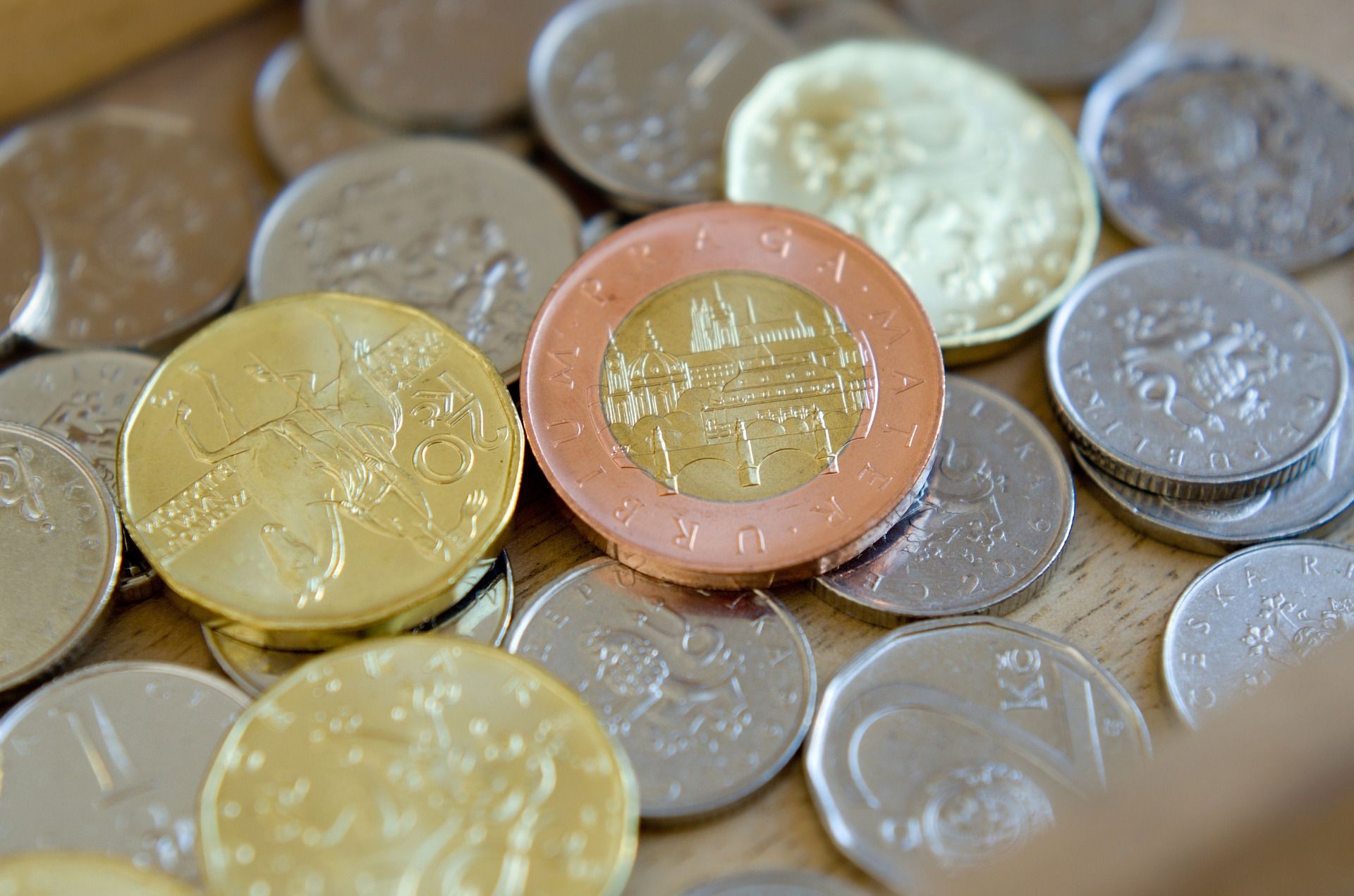 742czech-coins-3718912_1920.jpg